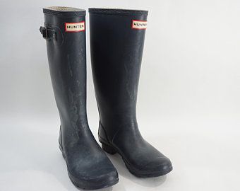Dressing beavertail wetsuit knee boots