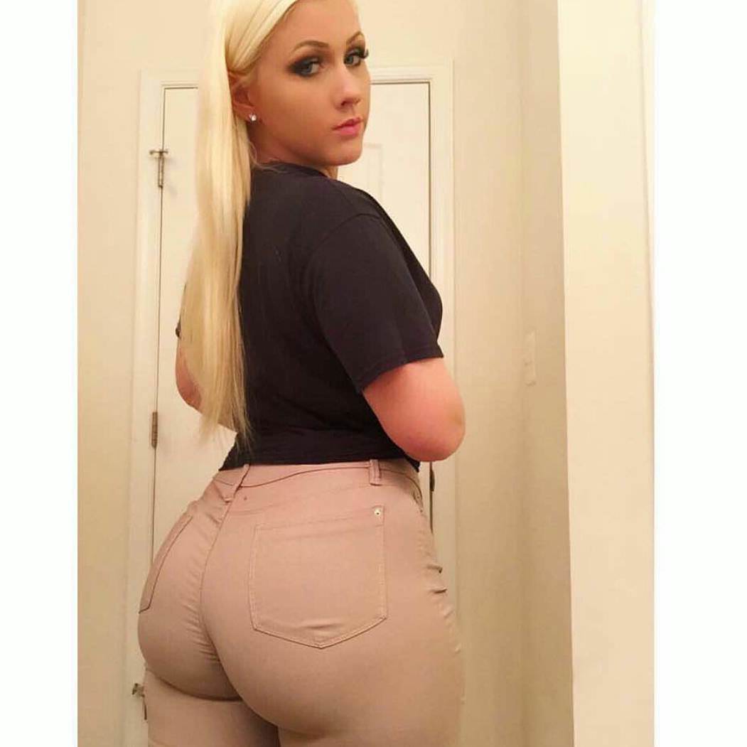 The cutie with big booty