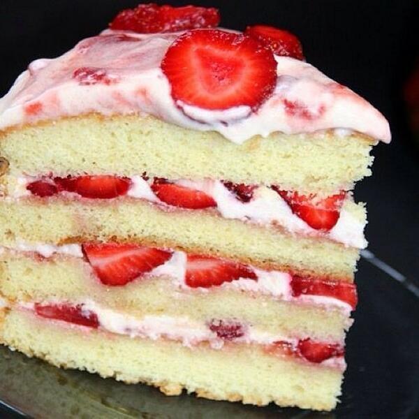 best of Cakes strawberry