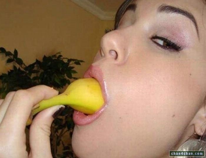 best of Pictures Girl a bannana Deepthroat Deepthroat Banana