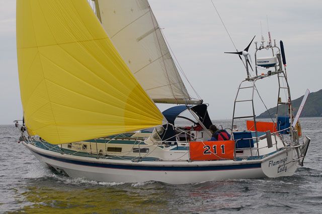 Mid cock pit sail boat