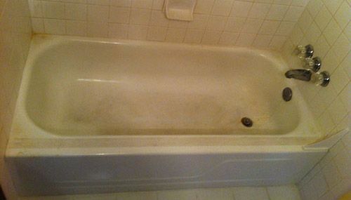 Stains on bathtub bottom