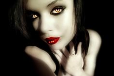 Sexy female vampire screensavers