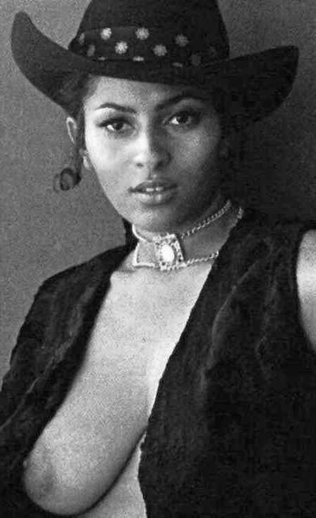 Young pam grier nude