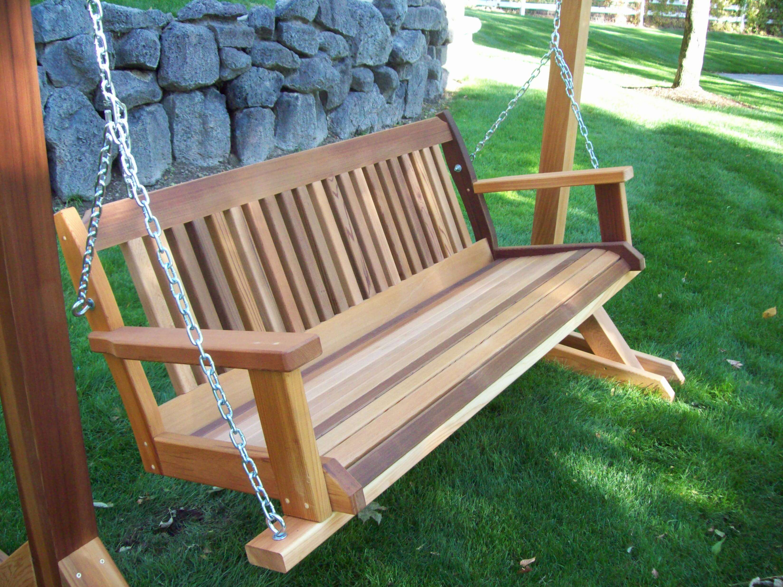 Adult outside swings that are sleepers