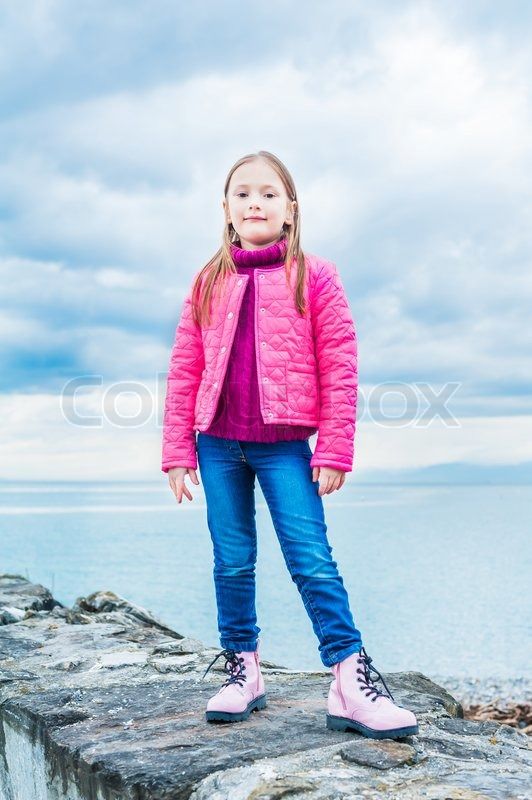 Knee-Buckler reccomend Images of young girls wearing jeans