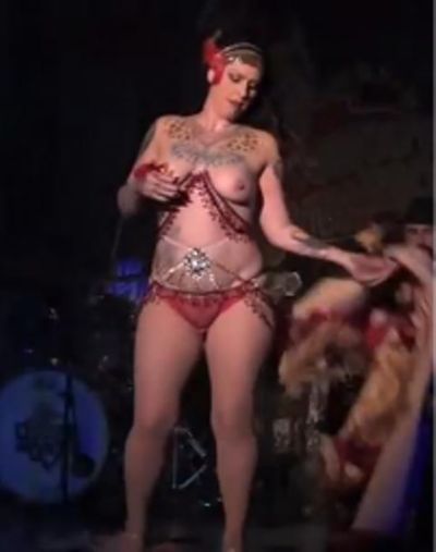 Candy C. reccomend Naked pics of danielle colby