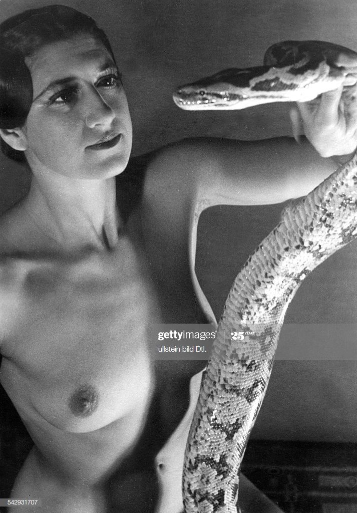 Foul P. reccomend Nude photography with snakes